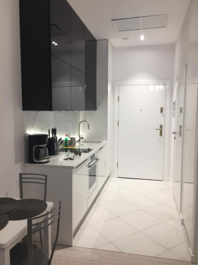 Dune B Apartment 007 -Studio On Ground Floor With Access To The Patio ミエルノ エクステリア 写真